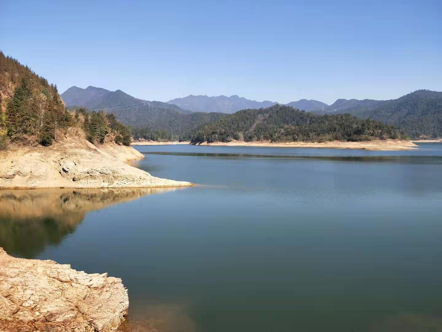 阴宅风水  傅国清带弟子上山寻龙点穴现场考察实践